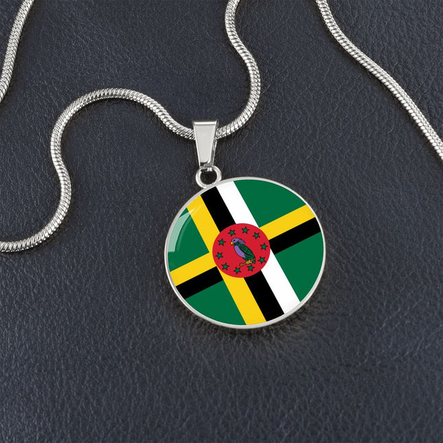 Dominica (Circle Necklace)